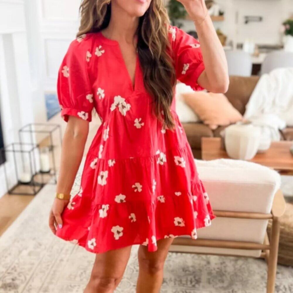 Universal‎ Thread Red Floral Puff Sleeve Crinkle Tiered Mini Dress